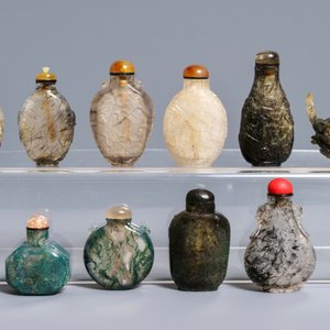 Onze tabatières en agate et quartz, Chine, 19/20ème — photo 3