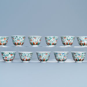 Onze tasses et treize soucoupes en porcelaine de Chine famille verte, Kangxi — photo 6