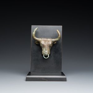 Ornement en forme de tête de buffle en bronze, Chine, Période des Royaumes Combattants — photo 2