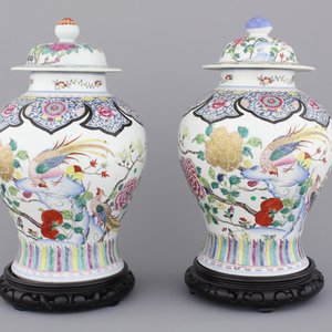 Paar vazen in Chinees porselein met bloemendecor, famille rose, 19e eeuw — foto 1