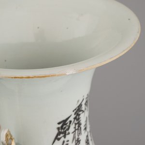 Paar vazen in Chinees porselein met taferelen in een paleisinterieur, 19e-20e eeuw — foto 9
