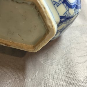 Paar verwante blauw en witte vazen in Chinees porselein, Kangxi — foto 8