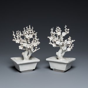 Paire d'arbres aux oiseaux en porcelaine blanche de Dehua, Chine, Kangxi — photo 1