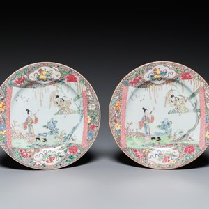 Paire d'assiettes en porcelaine de Chine famille rose à décor 'Xi Xiang Ji', Yongzheng — photo 2