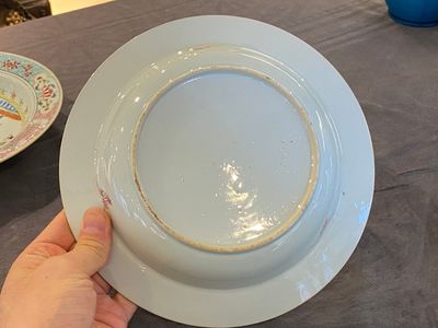 Paire d'assiettes en porcelaine de Chine famille rose à décor 'Xi Xiang Ji', Yongzheng — photo 8