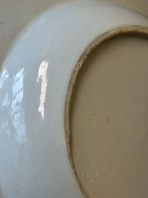 Paire d'assiettes en porcelaine de Chine famille rose aux armes de Fazakerley et Lutwyche pour le marché anglais, Qianlong — photo 7