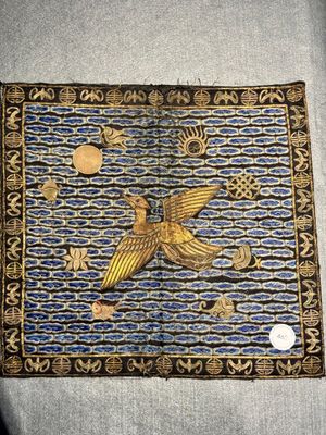 Paire de badges de rang en broderie de soie au fil d'or figurant des oies sauvages, 19ème — photo 3
