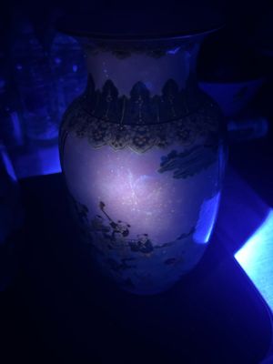 Paire de beaux vases de forme lanterne en porcelaine de Chine famille rose à décor des 'cent garçons', marque Yan Xi Tong He 燕囍同和, République — photo 19