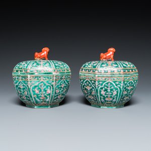 Paire de boîtes couvertes en porcelaine de Chine Bencharong pour la Thaïlande, 19ème — photo 4