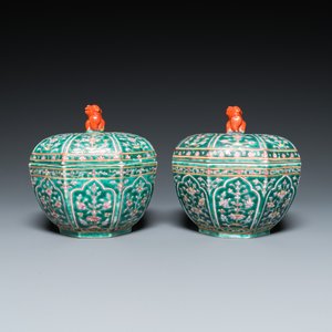 Paire de boîtes couvertes en porcelaine de Chine Bencharong pour la Thaïlande, 19ème — photo 5
