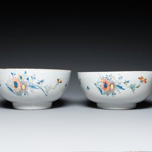 Paire de bols à punch en faïence polychrome dans le style de Delft, Angleterre, probablement Bristol, vers 1740 — photo 2