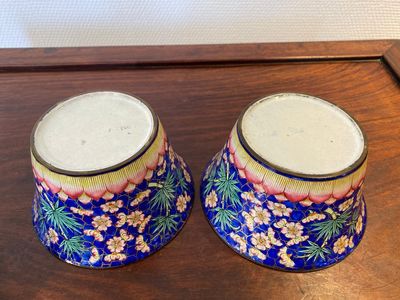Paire de bols couverts en émaux de Canton, Chine, Qianlong — photo 5