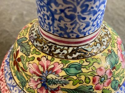 Paire de bols de mariage sur piedouches en émaux de Canton, Chine, Yongzheng — photo 8