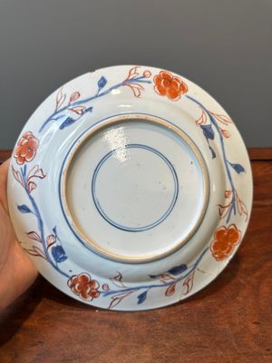 Paire de bols et quatre assiettes en porcelaine de Chine famille rose, Yongzheng/Qianlong — photo 20