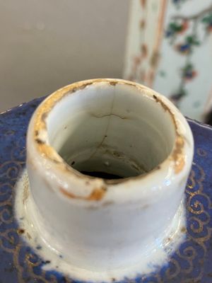 Paire de bouteilles de forme hexagonale en porcelaine de Chine famille verte, Kangxi — photo 8