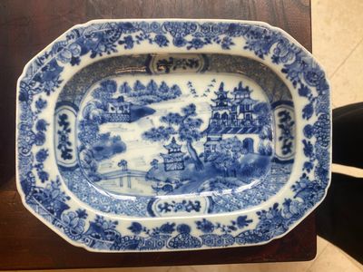 Paire de chocolatières et trois terrines en porcelaine de Chine en bleu et blanc, Qianlong — photo 18