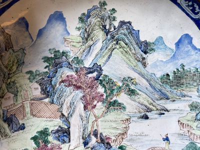Paire de coupes en émaux de Canton du type 'Master of the rocks', Yongzheng/Qianlong — photo 4