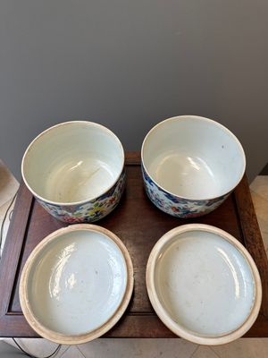 Paire de grands pots couverts en porcelaine de Chine famille rose à décor floral, Qianlong — photo 6