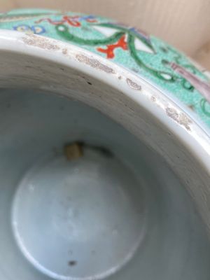 Paire de grands vases couverts en porcelaine de Chine famille verte, Kangxi — photo 50