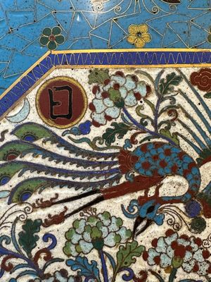 Paire de grands vases de forme octogonale de type 'bianhu' en émaux cloisonnés, Chine, Qianlong/Jiaqing — photo 7