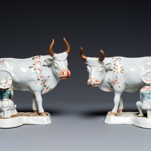 Paire de groupes de trayeurs de vaches en faïence blanche de Delft surdécorée à froid, 18ème — photo 2