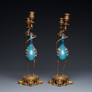 Paire de grues en émaux cloisonnés aux montures de candelabres en bronze doré, Chine, 18/19ème — photo 5