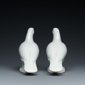 Paire de pigeons en porcelaine blanche de Chine, 19ème — photo 5