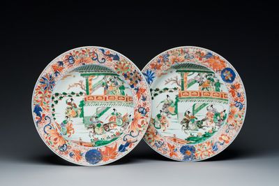 Paire de plats en porcelaine de Chine famille verte à décor de l'Empéreur Yang, Kangxi