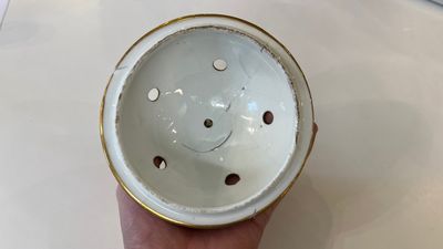 Paire de pots-pourris en porcelaine polychrome à fond rose et partiellement doré, Jacob Petit, Paris, France, 19ème — photo 6