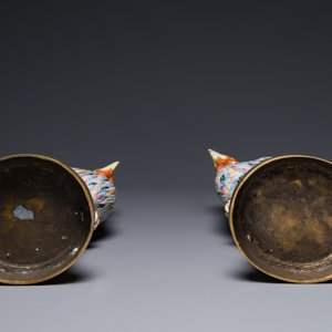 Paire de sculptures de coq en porcelaine de Chine famille rose aux montures en bronze doré, Qianlong — photo 5