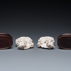 Paire de sculptures de xiezhi en porcelaine blanche de Chine de Dehua, probablement Kangxi — photo 7