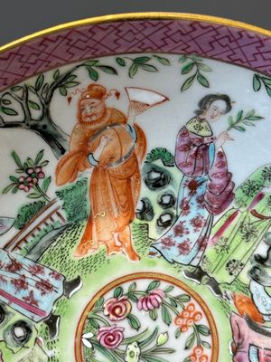 Paire de tasses et soucoupes en porcelaine de Chine famille rose de Canton, 19ème — photo 17