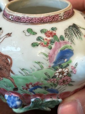 Paire de théières en porcelaine de Chine famille rose à décor de garçons et buffles, Yongzheng — photo 7