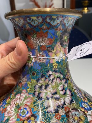 Paire de vases à décor 'millefleurs' en émaux cloisonnés, Chine, marque de l'atelier De Cheng, Pékin, 2ème moitié du 19ème — photo 13