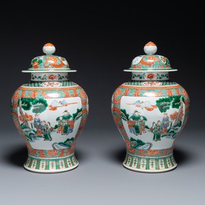 Paire de vases couverts en porcelaine de Chine famille verte à décor 'Wen Wang Fang Xian 文王訪賢', 19ème — photo 1