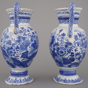 Paire de vases d'autel en faïence de Cologne, bleu et blanc, 17e — photo 4