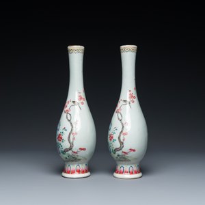 Paire de vases de forme bouteille en porcelaine de Chine famille rose, Jiaqing — photo 3