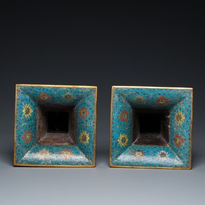 Paire de vases de forme 'gu' en émaux cloisonnés, Chine, Kangxi — photo 6