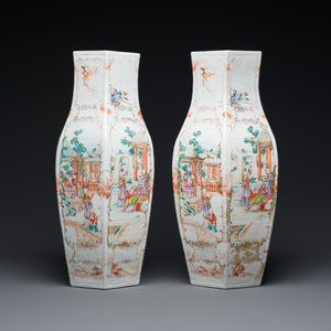Paire de vases de forme hexagonale en porcelaine de Chine famille rose à sujet mandarin, Qianlong — photo 4
