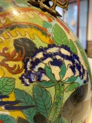 Paire de vases de type 'bianhu' en émaux cloisonnés, Chine, Jiaqing — photo 15