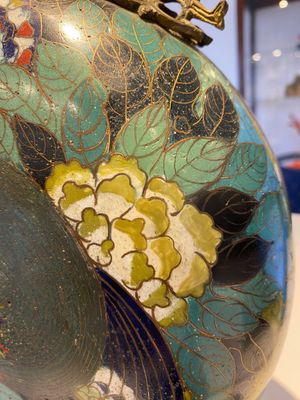 Paire de vases de type 'bianhu' en émaux cloisonnés, Chine, Jiaqing — photo 20
