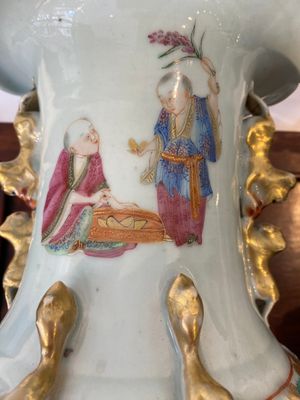 Paire de vases en porcelaine de Chine famille rose de Canton à décor d'immortels, 19ème — photo 10