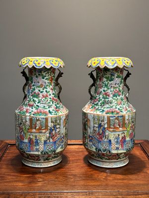Paire de vases en porcelaine de Chine famille rose de Canton à décor du roman 'Au bord de l'eau 水滸傳', 19ème — photo 3