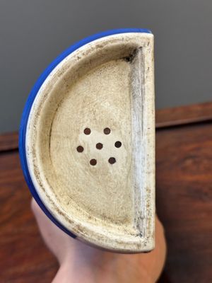 Paire de vases murals en porcelaine de Chine en bleu monochrome en forme de bamboo, 19/20ème — photo 6
