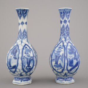Paire de vases presque semblant en porcelaine de Chine, bleu et blanc, Kangxi — photo 4