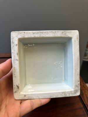 Paire pots aux fleurs en porcelaine de Chine famille rose de Canton, 19ème — photo 18