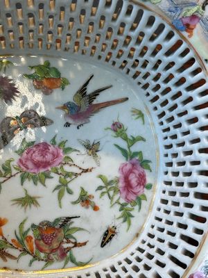 Panier ajouré sur son support en porcelaine de Chine Famille rose de Canton, 19ème — photo 12