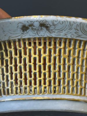 Panier ajouré sur son support en porcelaine de Chine Famille rose de Canton, 19ème — photo 16