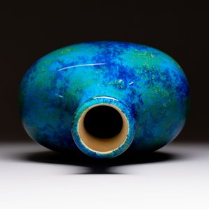 Paul Millet (1870-1950) for Sèvres: A fine blue, turquoise and yellow flambé-glazed bottle vase, late 19th C. — photo 5