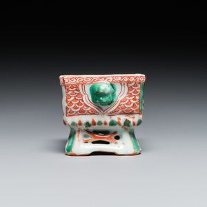 Petit brûle-parfum en porcelaine de Chine wucai de type ko-sometsuke pour le marché japonais, époque Transition — photo 3
